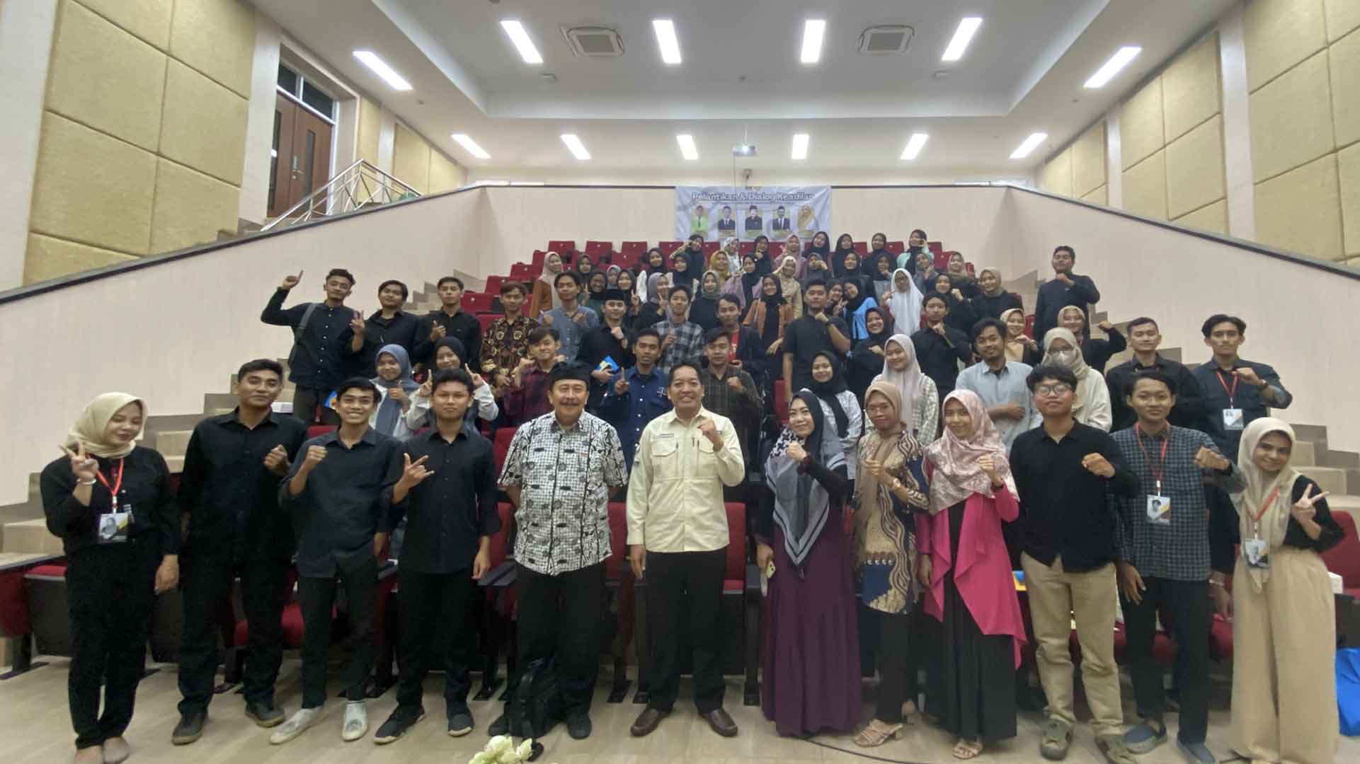Peringati Hari Sumpah Pemuda, Penghubung KY Jateng Lantik Pengurus Sahabat KY Semarang