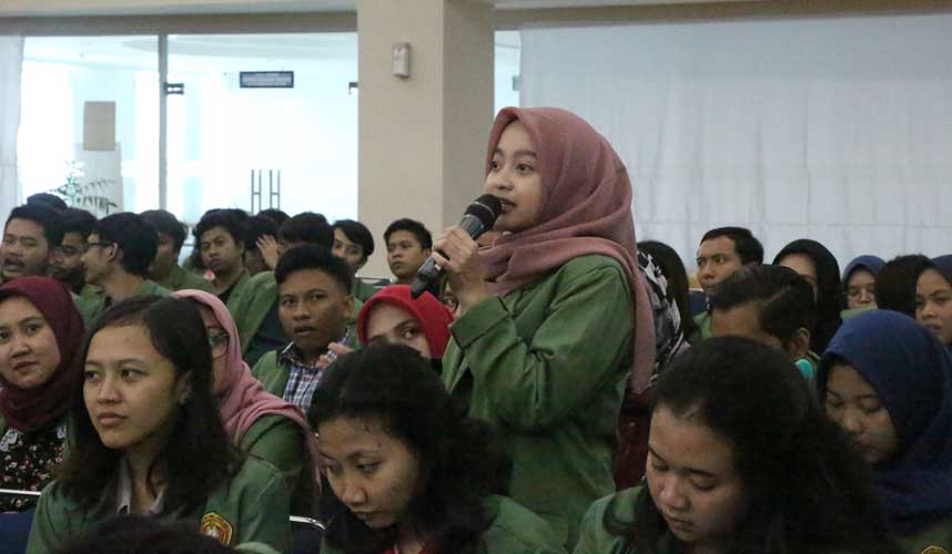 KY Sambut Ratusan Mahasiswa FHUPN Jawa Timur