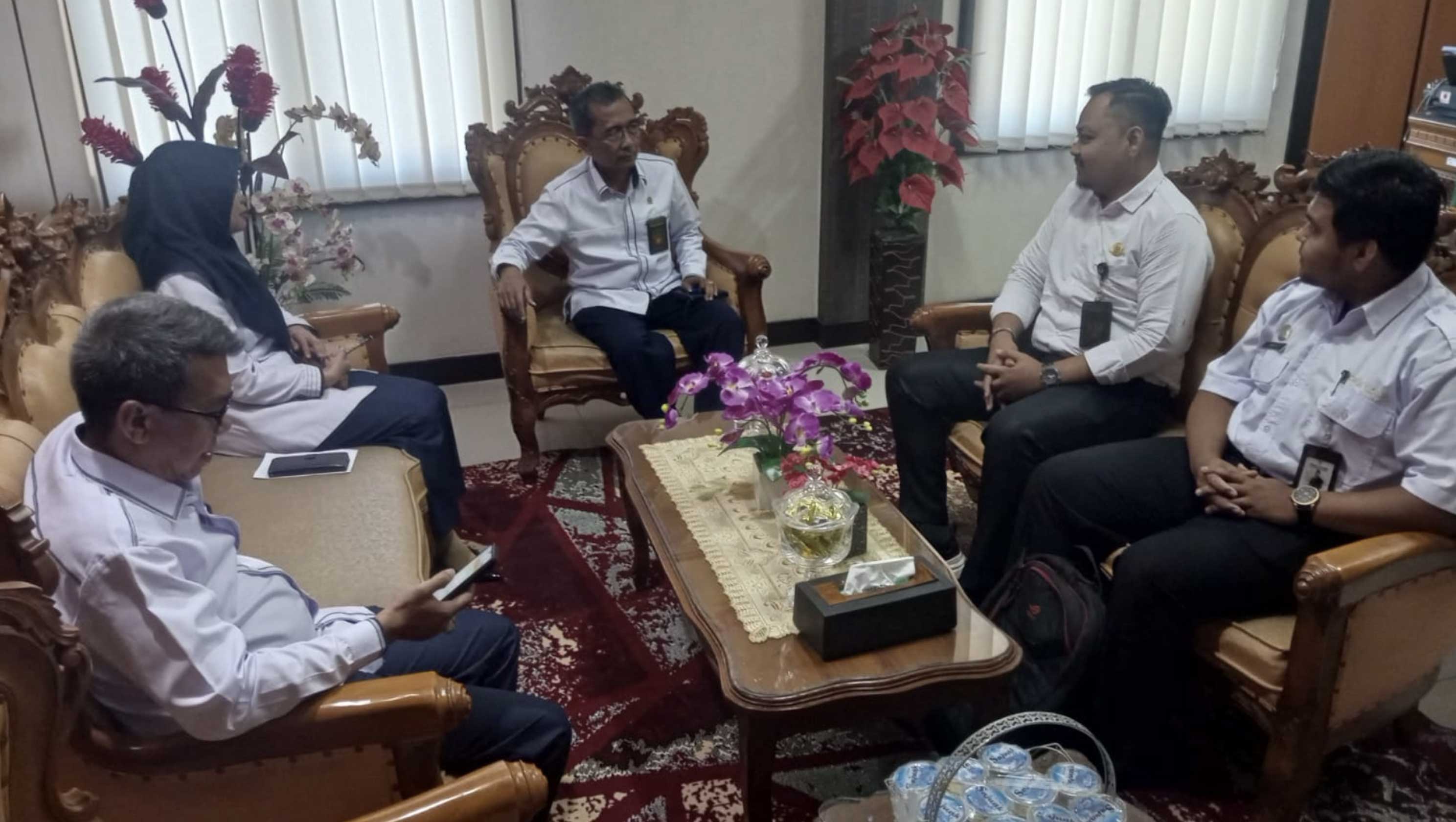 Penghubung KY Sumbar Koordinasi Pemantauan Persidangan Tertutup dengan Pengadilan Agama Padang