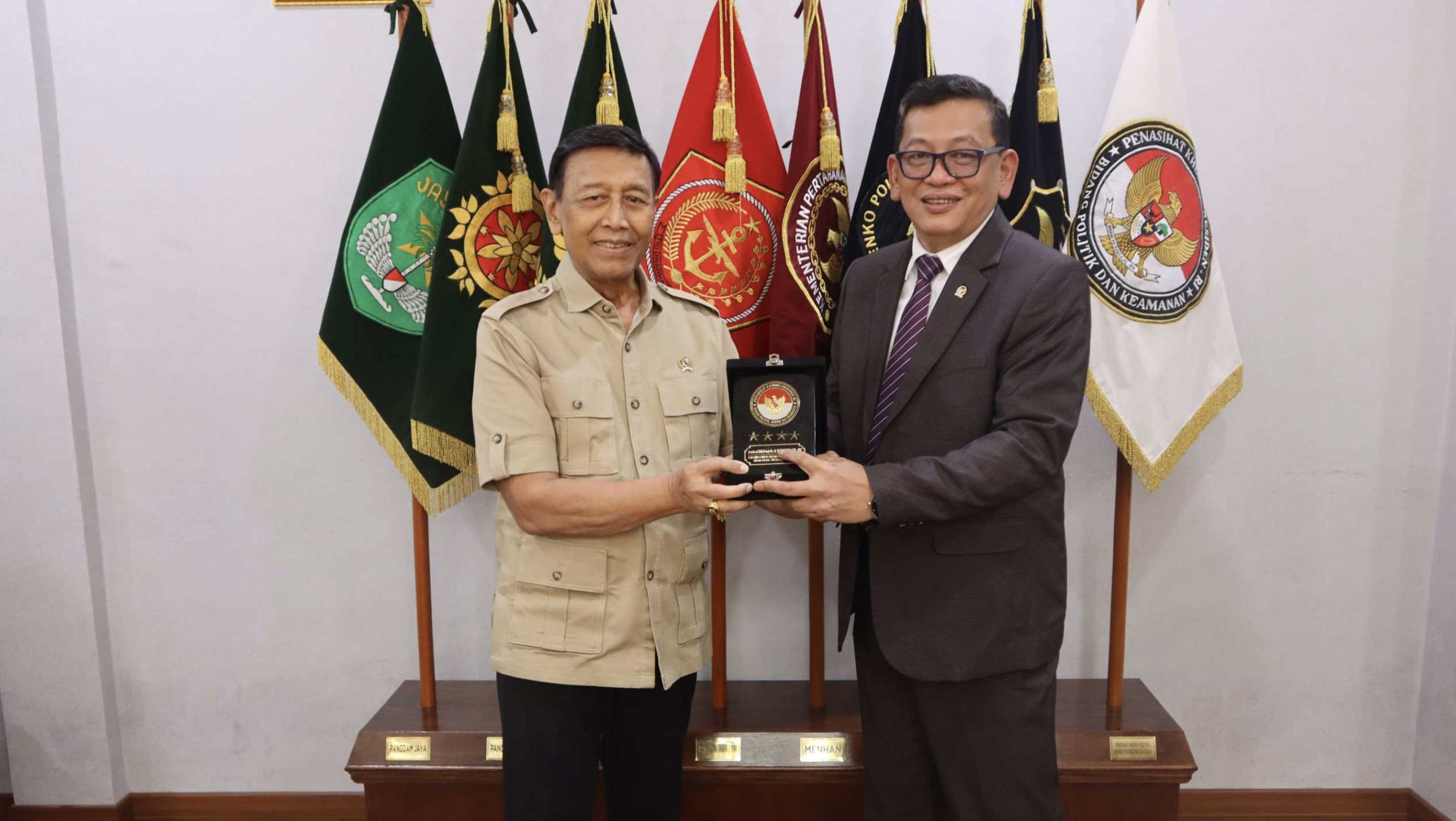 KY Audiensi dengan Penasihat Khusus Presiden Bidang Polhukam Bahas Penguatan KY
