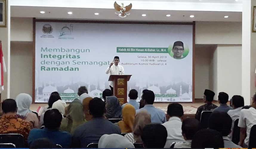 Pegawai KY Saling Memaafkan Jelang Ramadhan