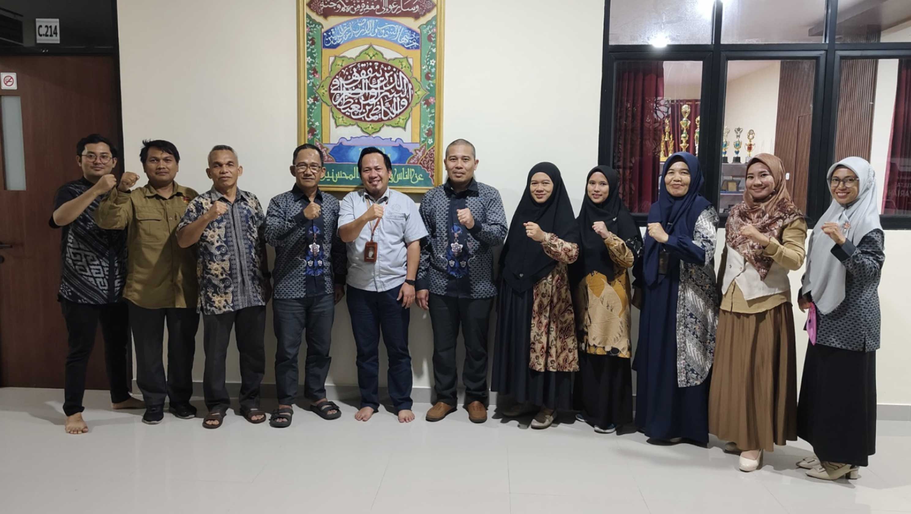 Jajaki Kerja Sama, Penghubung KY Kalbar Kunjungi IAIN Pontianak Jajaki Kerja Sama, Penghubung KY Kalbar Kunjungi IAIN Pontianak