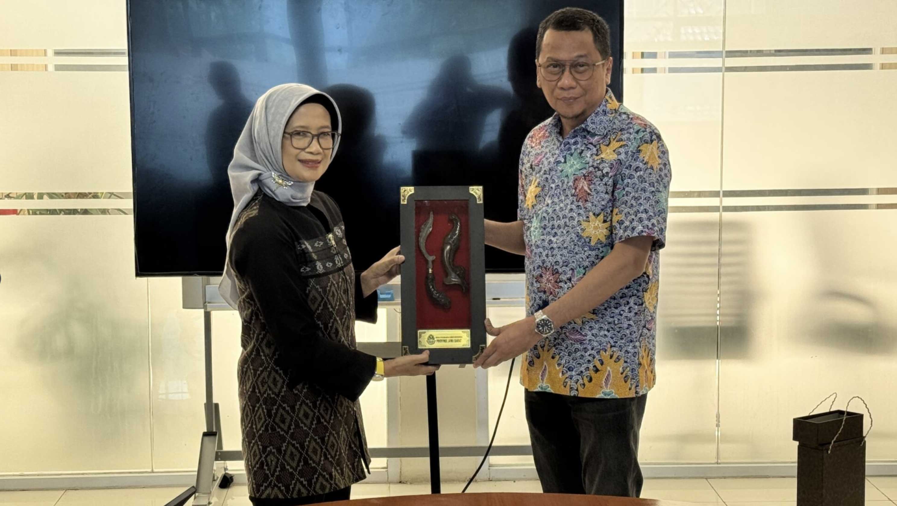 KY Tarik Pembelajaran Terkait Pembentukan Corporate University dari BPSDM Jawa Barat KY Tarik Pembelajaran Terkait Pembentukan Corporate University dari BPSDM Jawa Barat