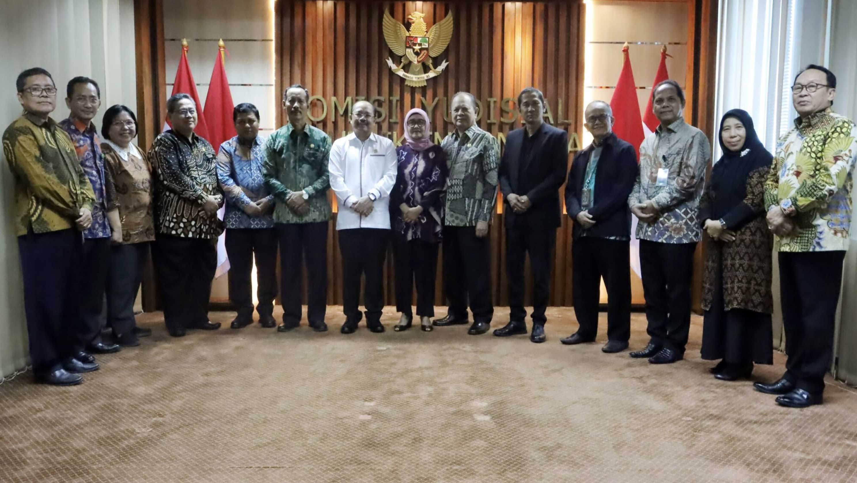 KY Titipkan Integritas Peradilan pada Hakim Agung dan Hakim Ad Hoc HAM MA Terpilih Tahun 2025