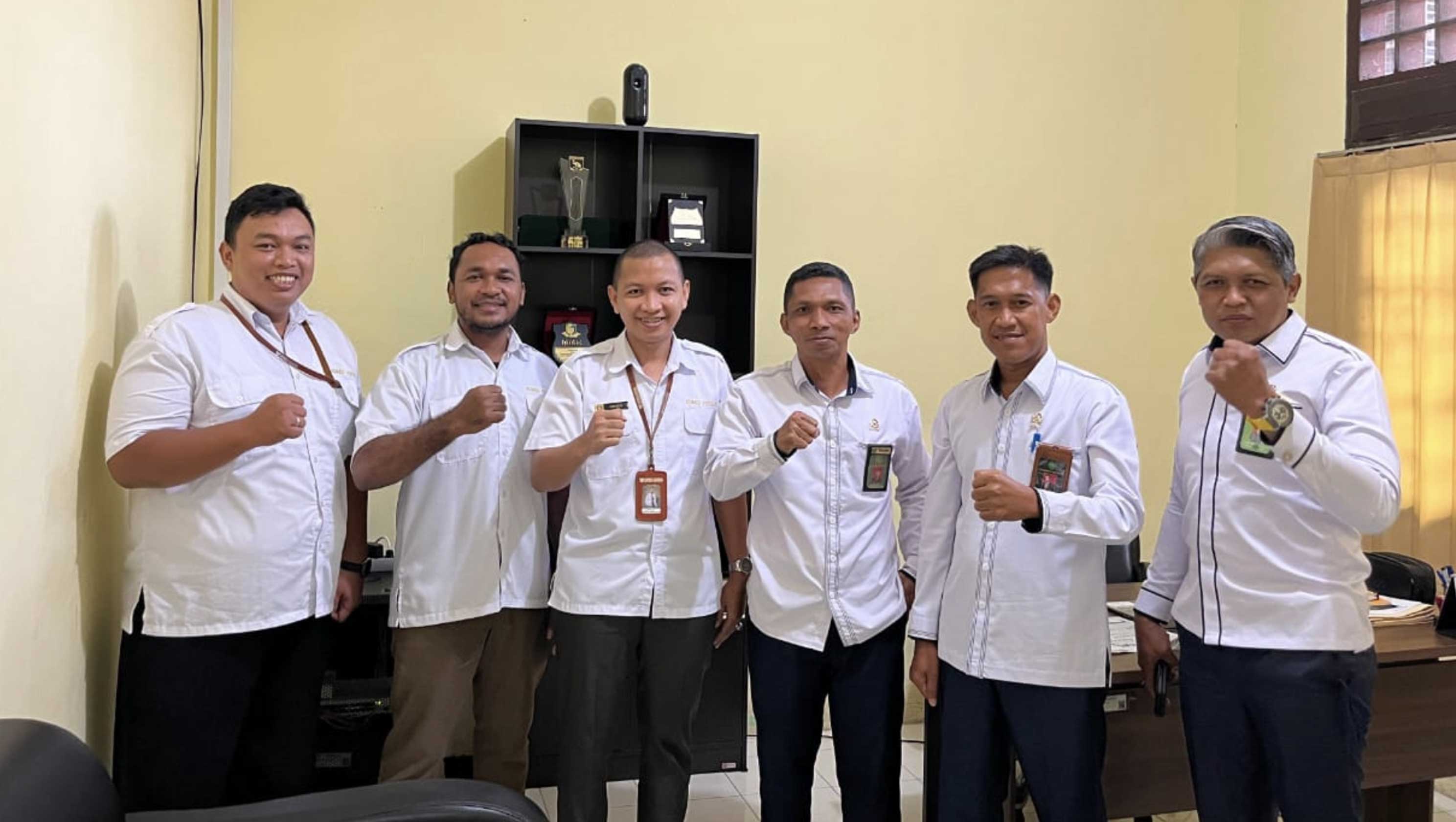 Penghubung KY Papua Barat Terima Kunjungan Ketua dan Wakil Ketua PA Manokwari Penghubung KY Papua Barat Terima Kunjungan Ketua dan Wakil Ketua PA Manokwari