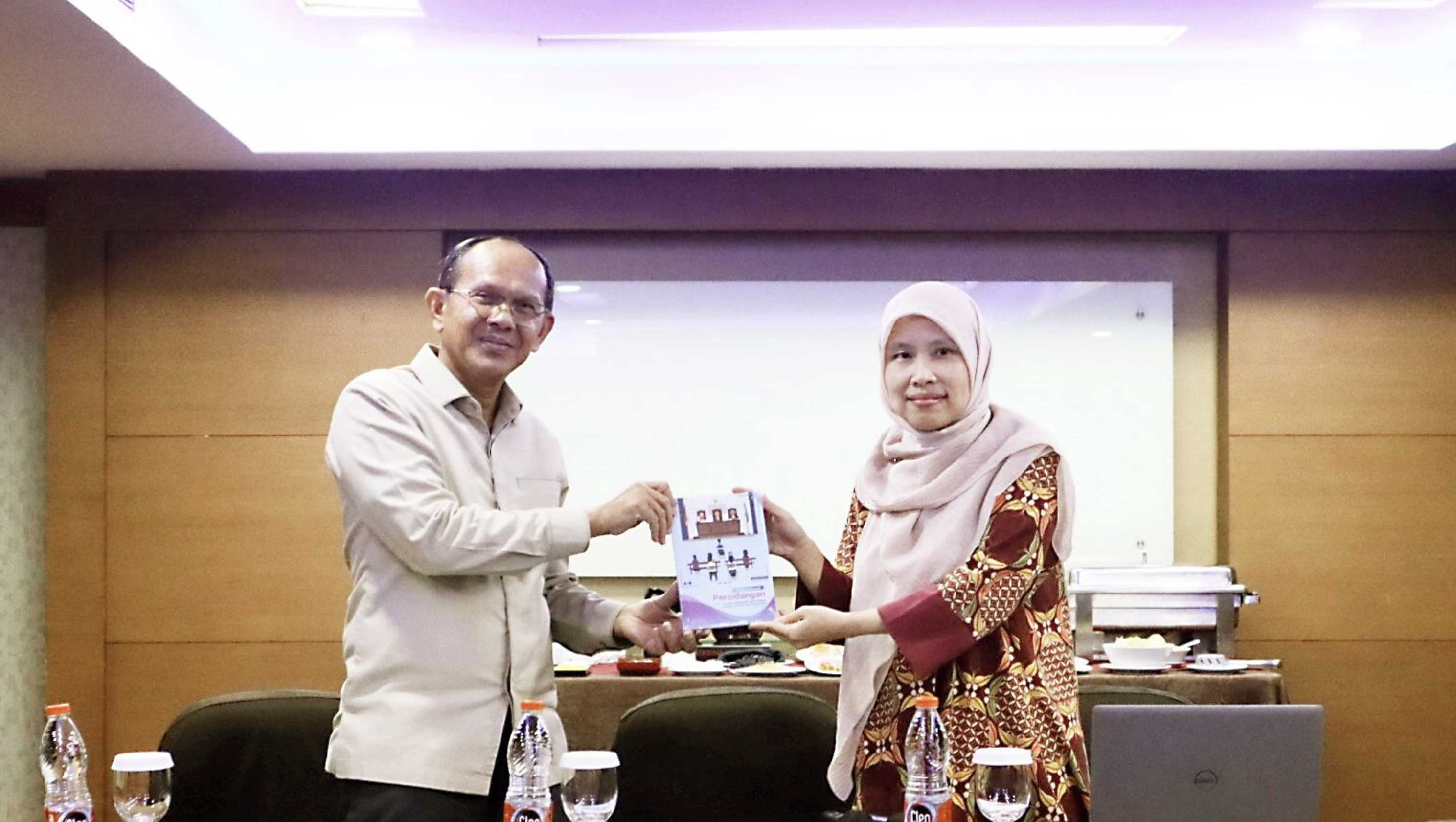 KY Prioritaskan Pemantauan Persidangan Perkara Perempuan dan Anak Berhadapan dengan Hukum KY Prioritaskan Pemantauan Persidangan Perkara Perempuan dan Anak Berhadapan dengan Hukum