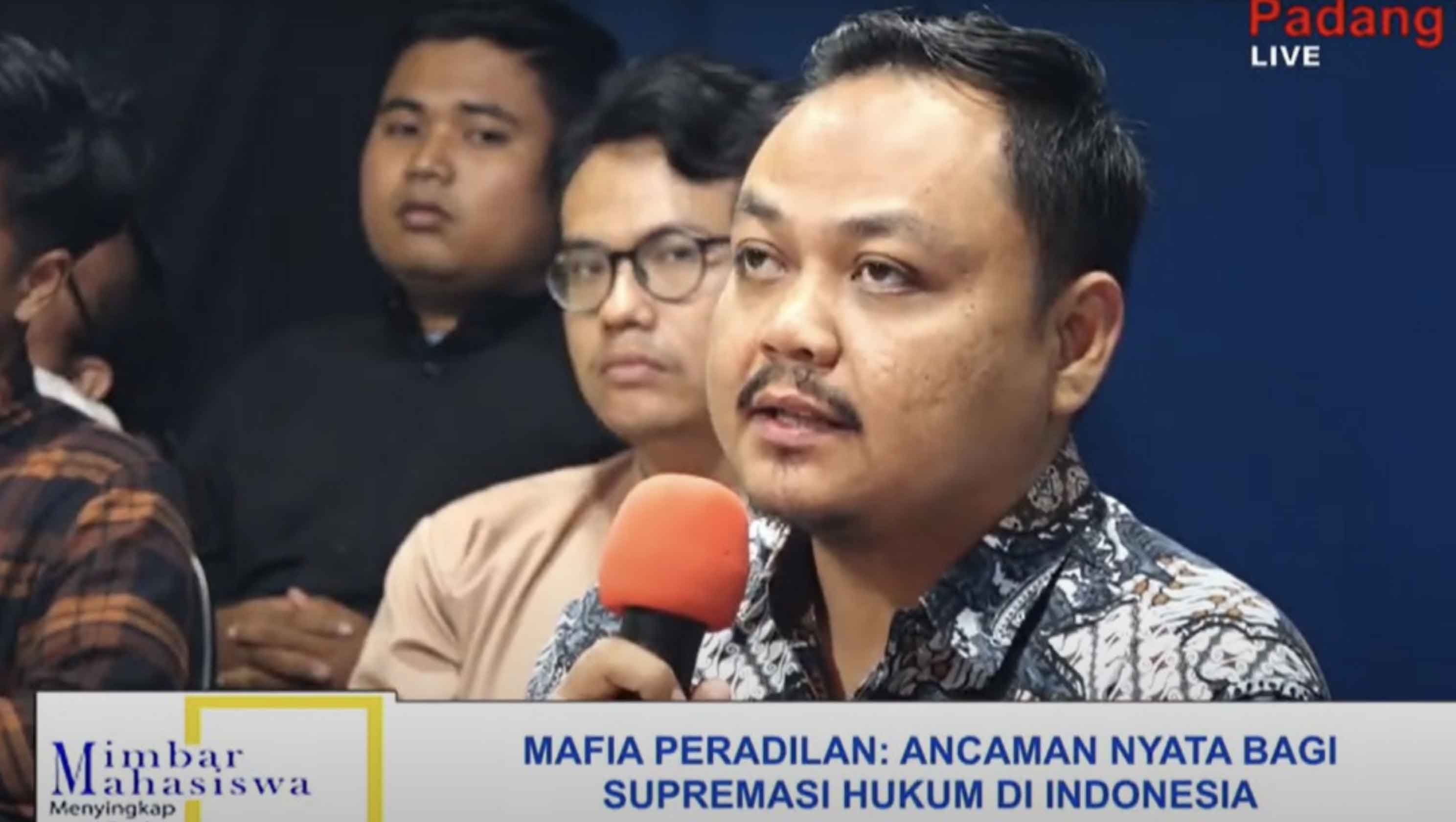 KY Ajak Mahasiswa Berperan dalam Perbaikan Peradilan KY Ajak Mahasiswa Berperan dalam Perbaikan Peradilan