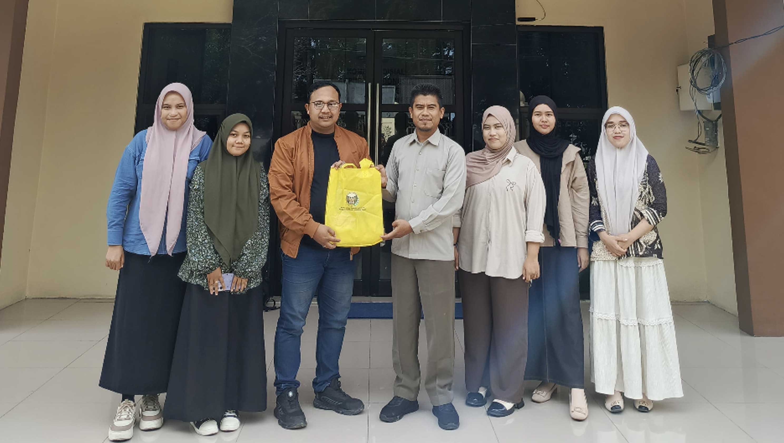 Penghubung KY Kaltim Terima Kunjungan Media Diswai.id Penghubung KY Kaltim Terima Kunjungan Media Diswai.id