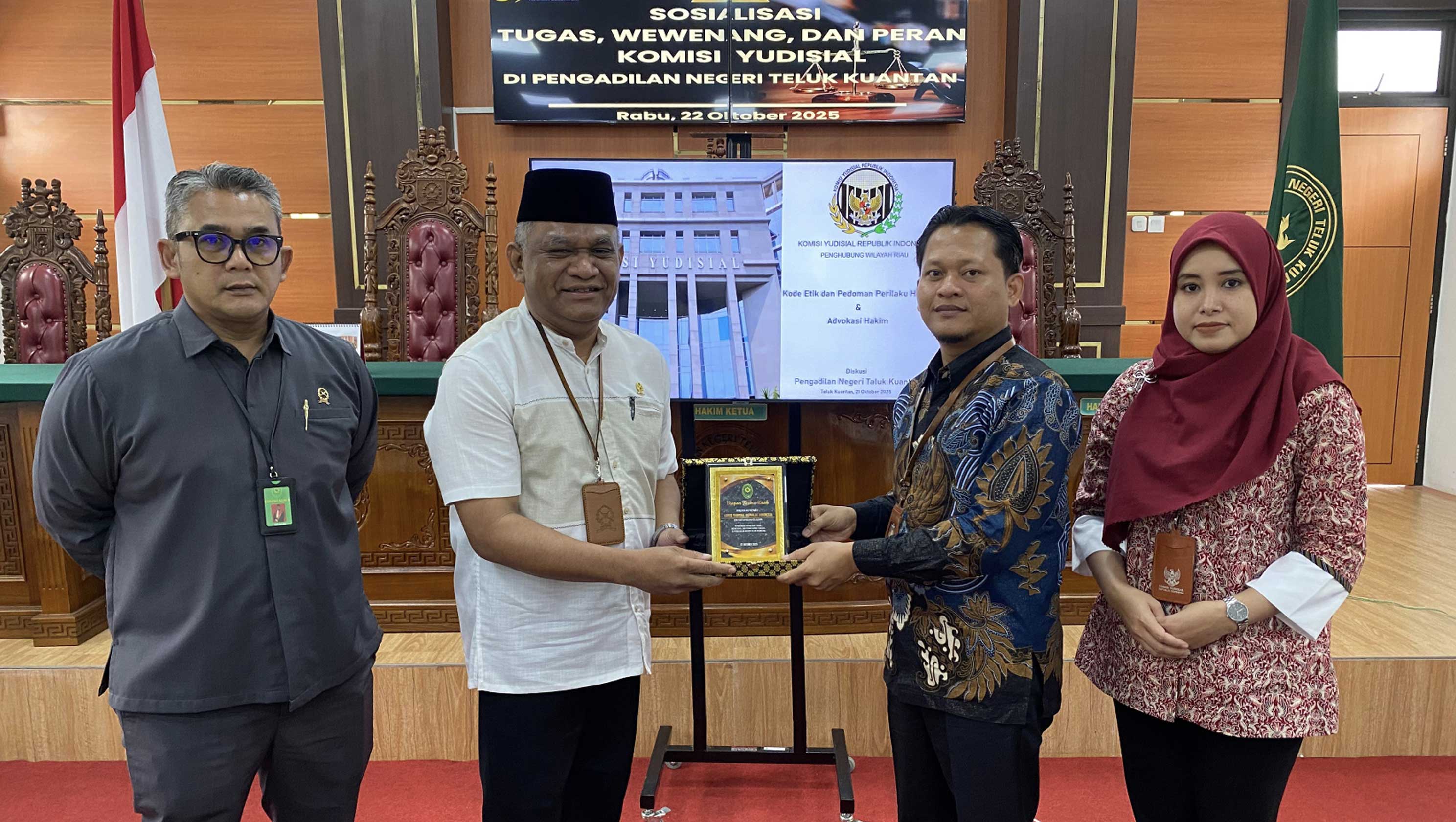 Penghubung KY Riau Jelaskan soal Advokasi Hakim kepada Para Hakim PN Teluk Kuantan