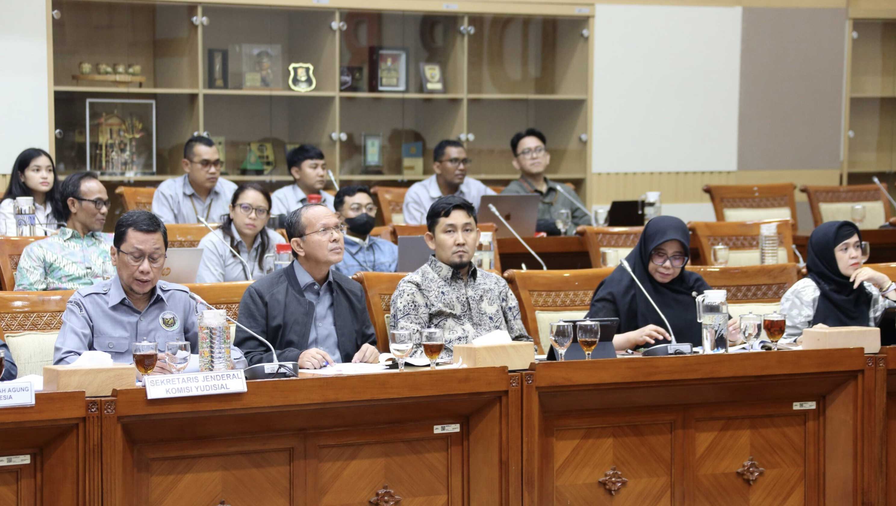 KY Hadiri RDP dengan Komisi III DPR Bahas Evaluasi Sistem Informasi Pelaporan Masyarakat