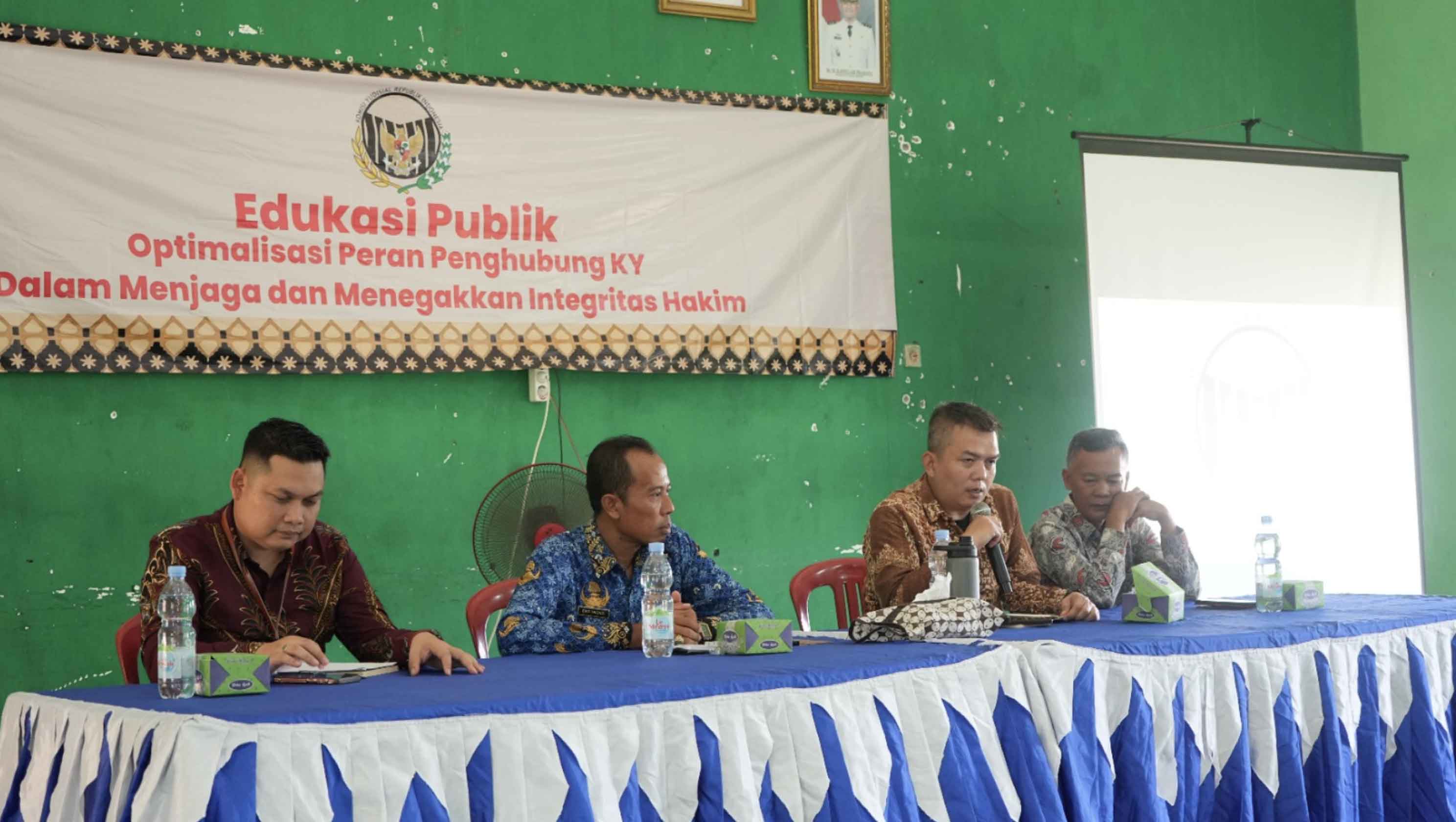 Penghubung KY Lampung Beri Pengenalan Kelembagaan kepada Warga Kelurahan Yosomulyo
